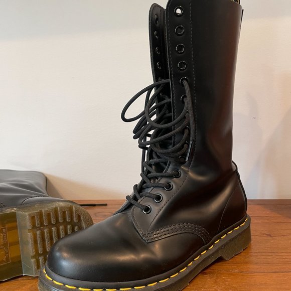 Dr. Martens 1914 Smooth Leather Tall Boots - Picture 6 of 7